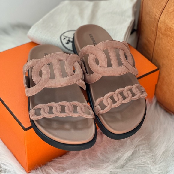 Beautiful Hermes Extra sandals BNIB - Picture 3 of 5